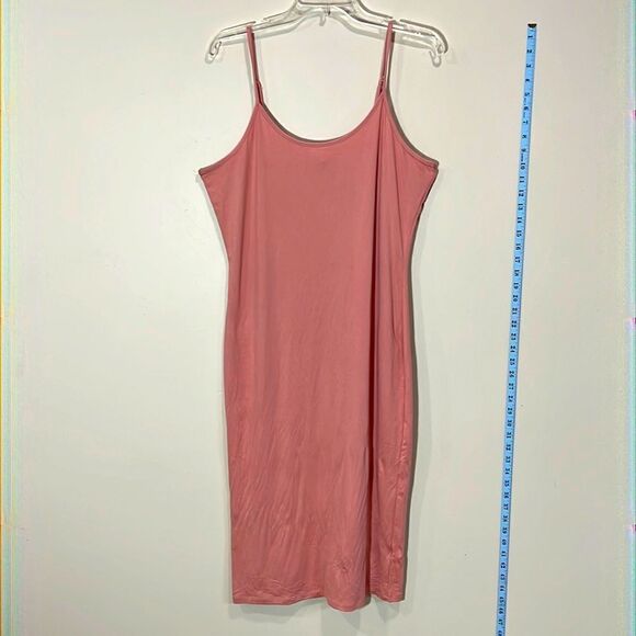 Sexy Pink Plus Size Sleeveless Dress. Size 1X. - Picture 1 of 5
